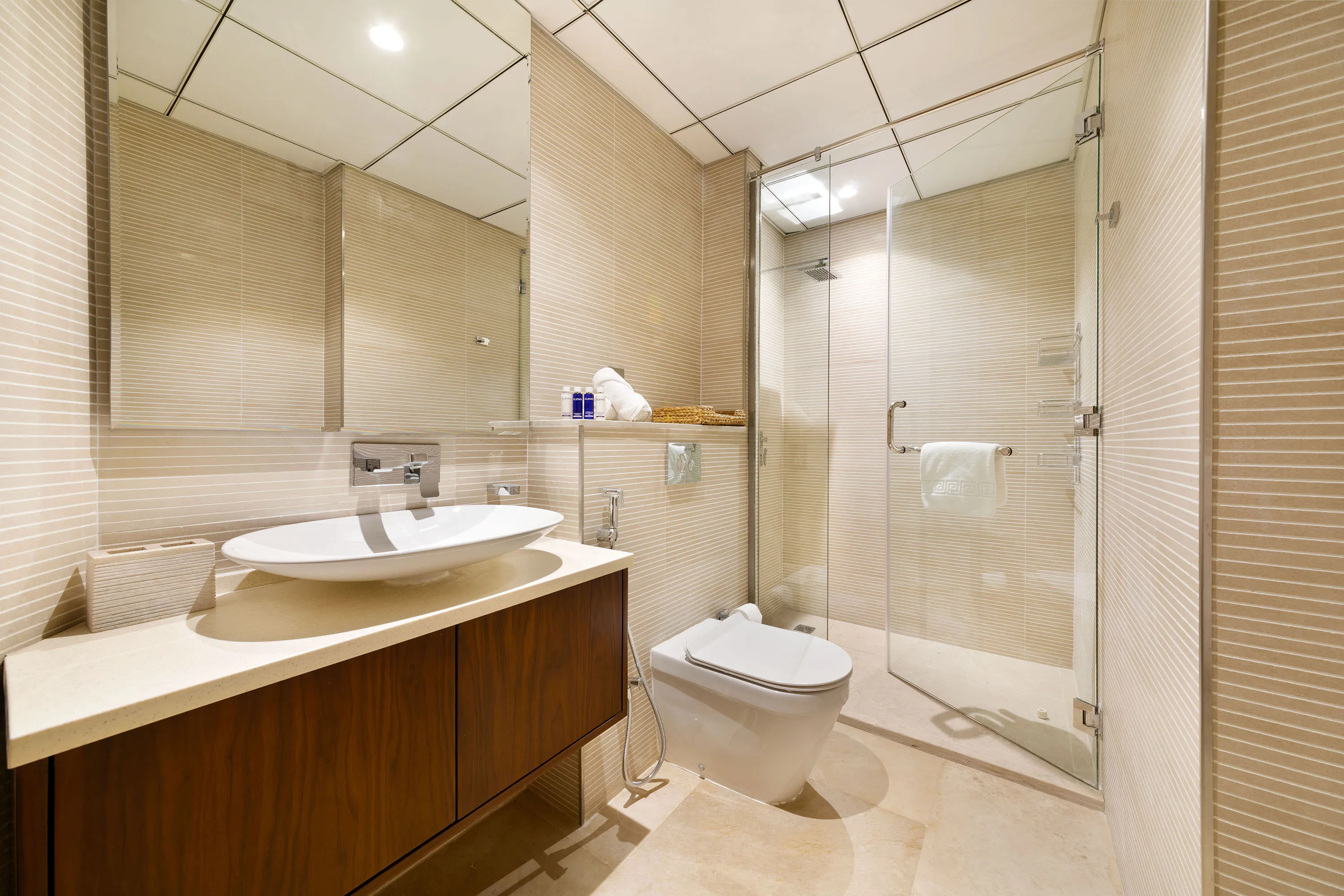 Stunning 3-Floor Villa w/ Kids Room & Rooftop Terrace over Dubai Marina
