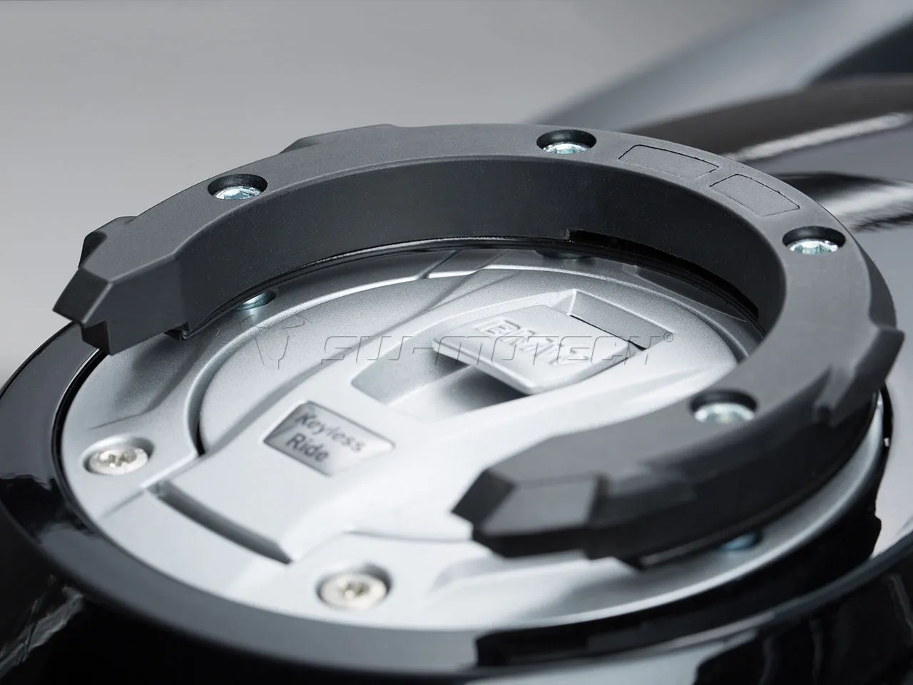 SW-MOTECH QUICK-LOCK EVO Tankring