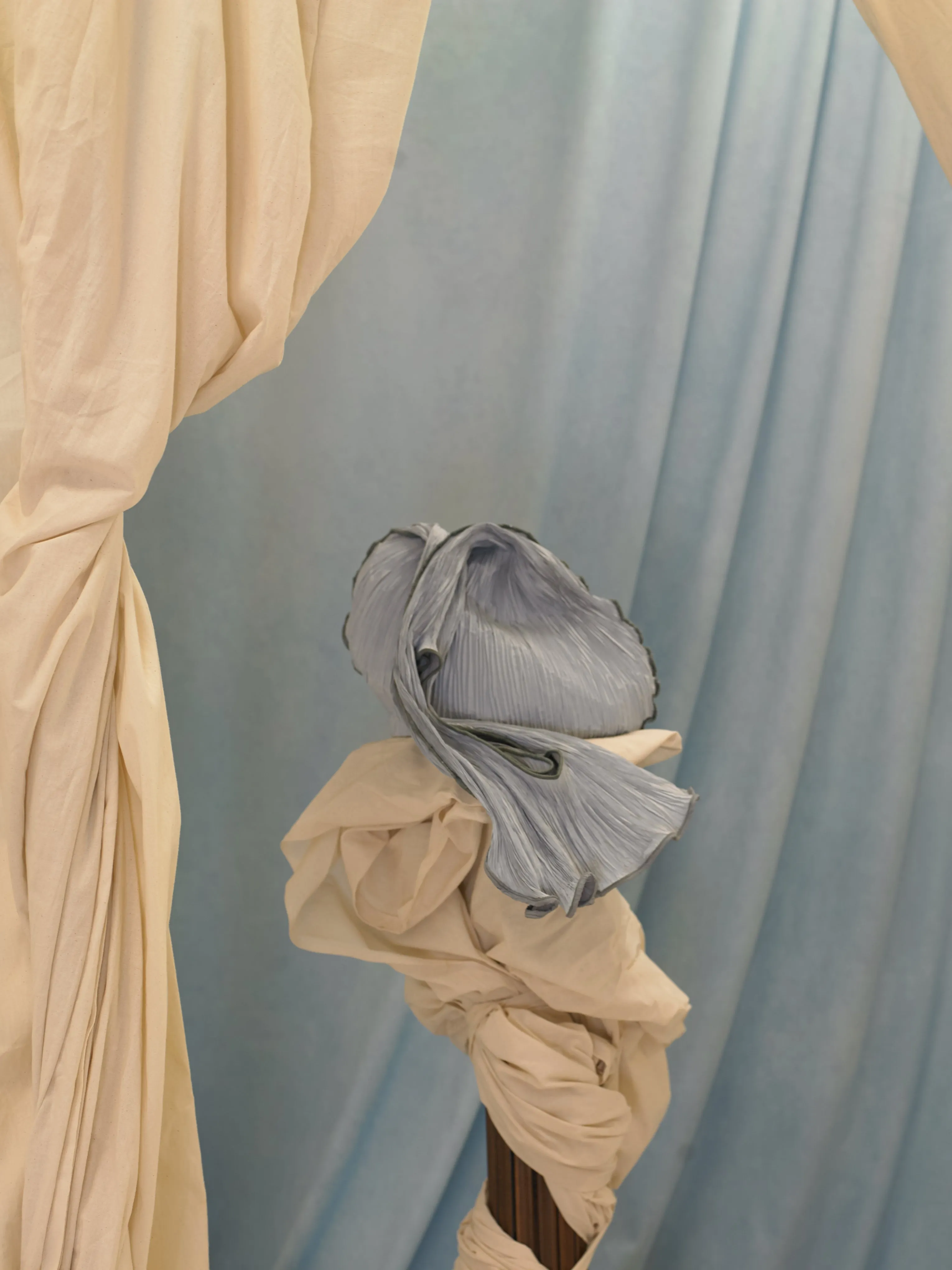 Techno-pleat Oyster Shopper - Greige