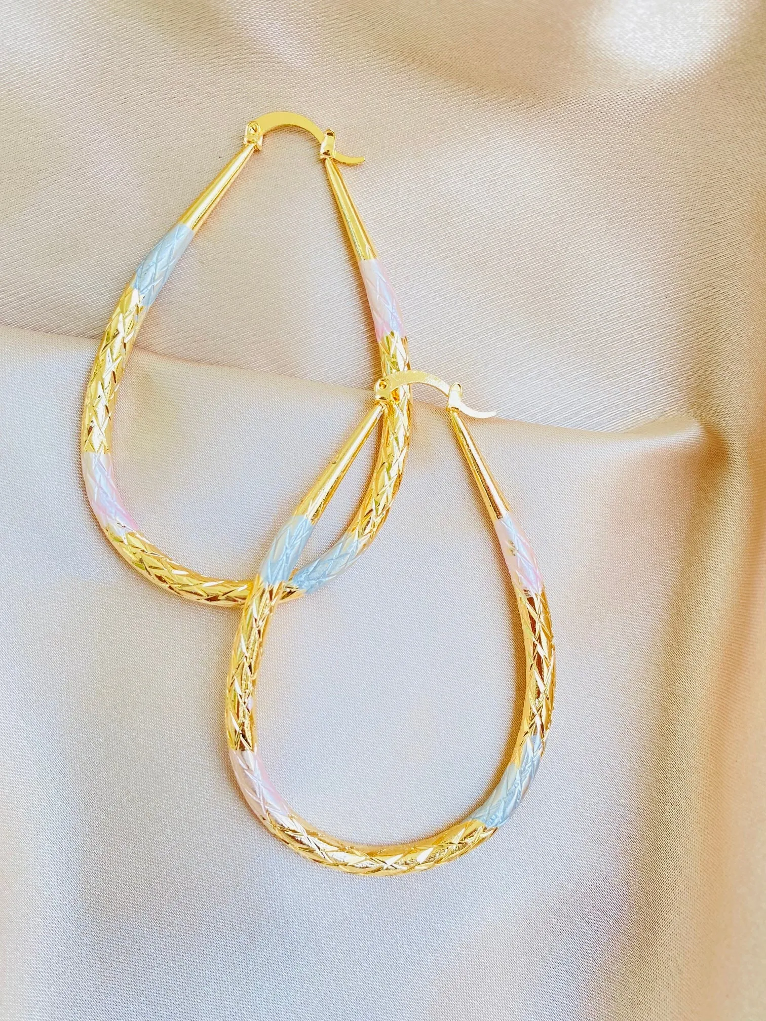 The Bobbie Hoop