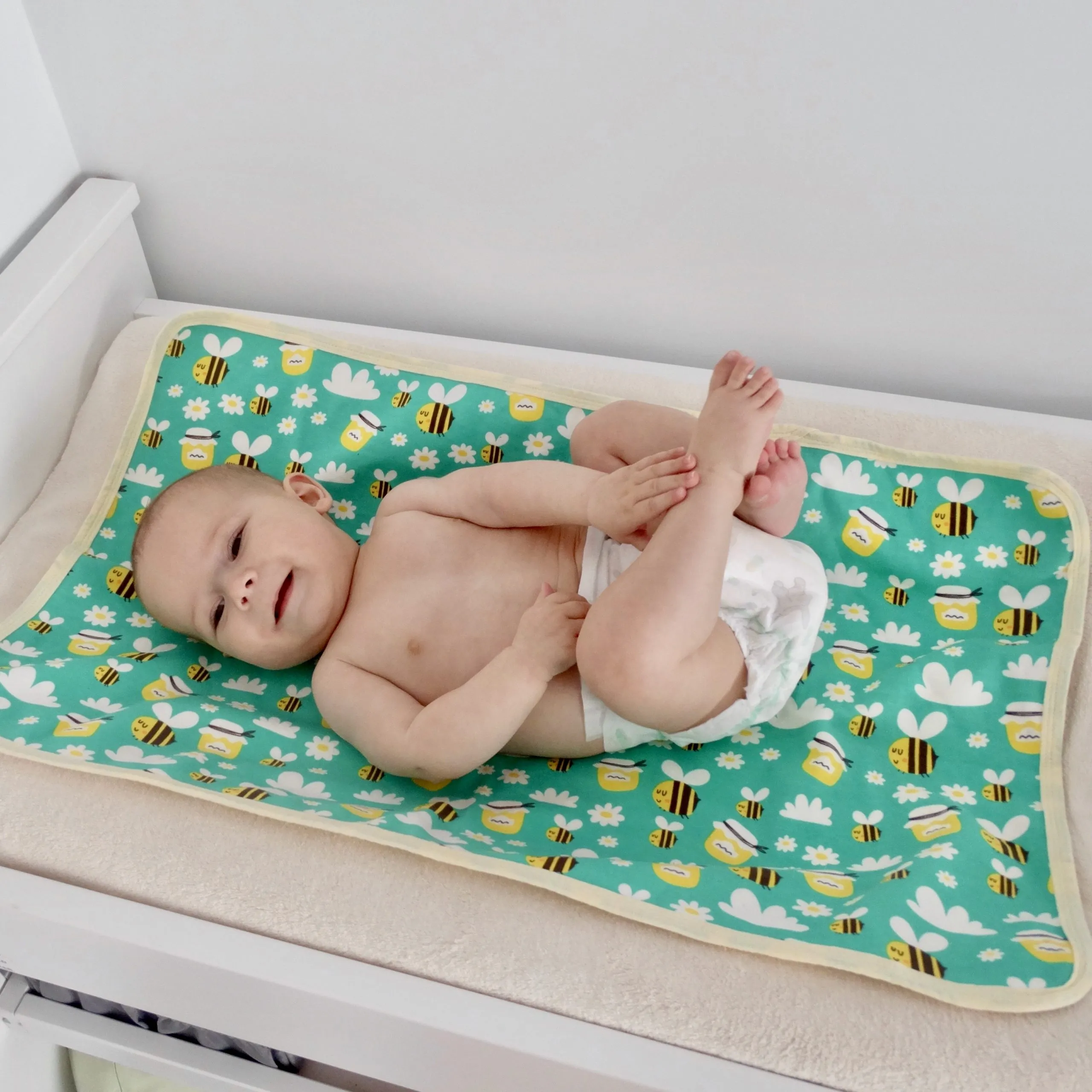 Tinker Tot Baby - Baby Change Mat – Bumble Bees and Honey Pots