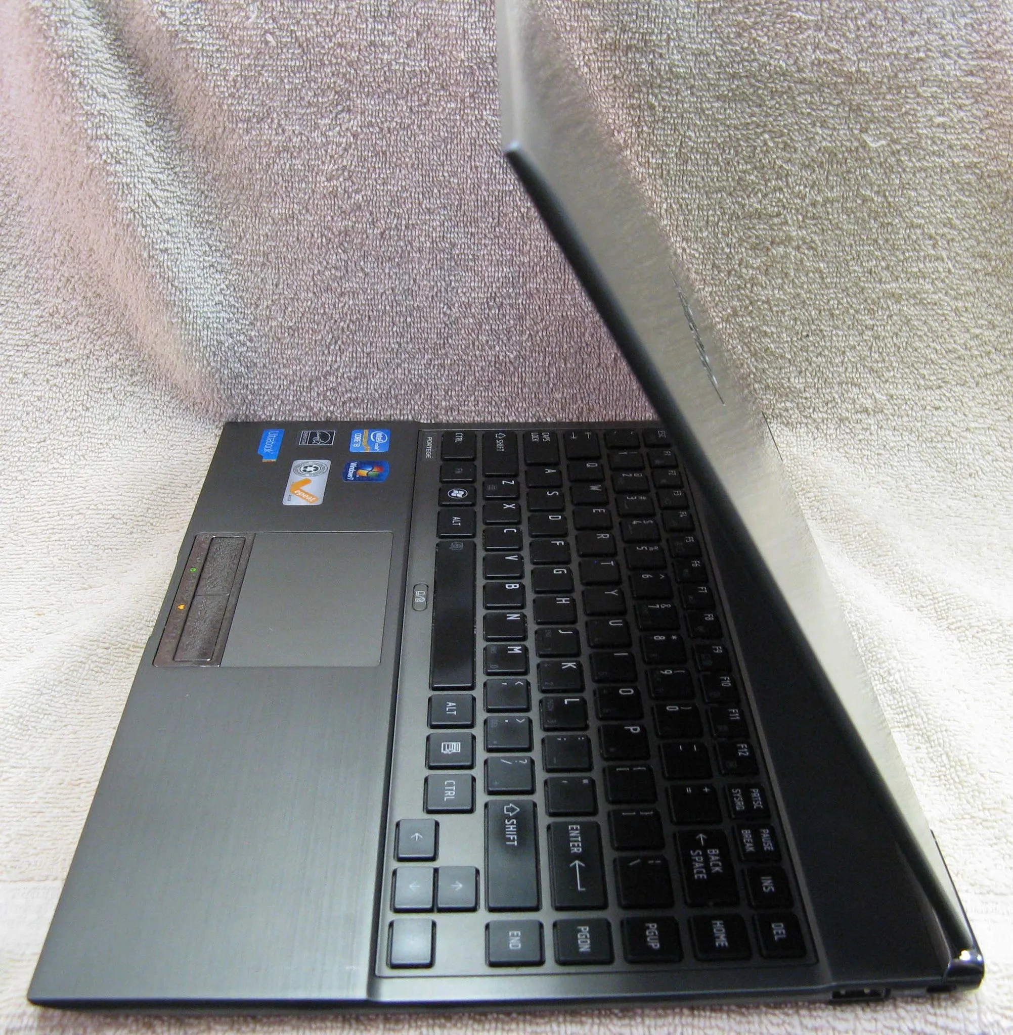 Toshiba Portege Z835-P330 UltraBook