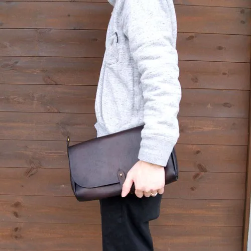【VASCO】肩背手拿後背三用皮革包／三色／LEATHER 3WAY CLUTCH BAG