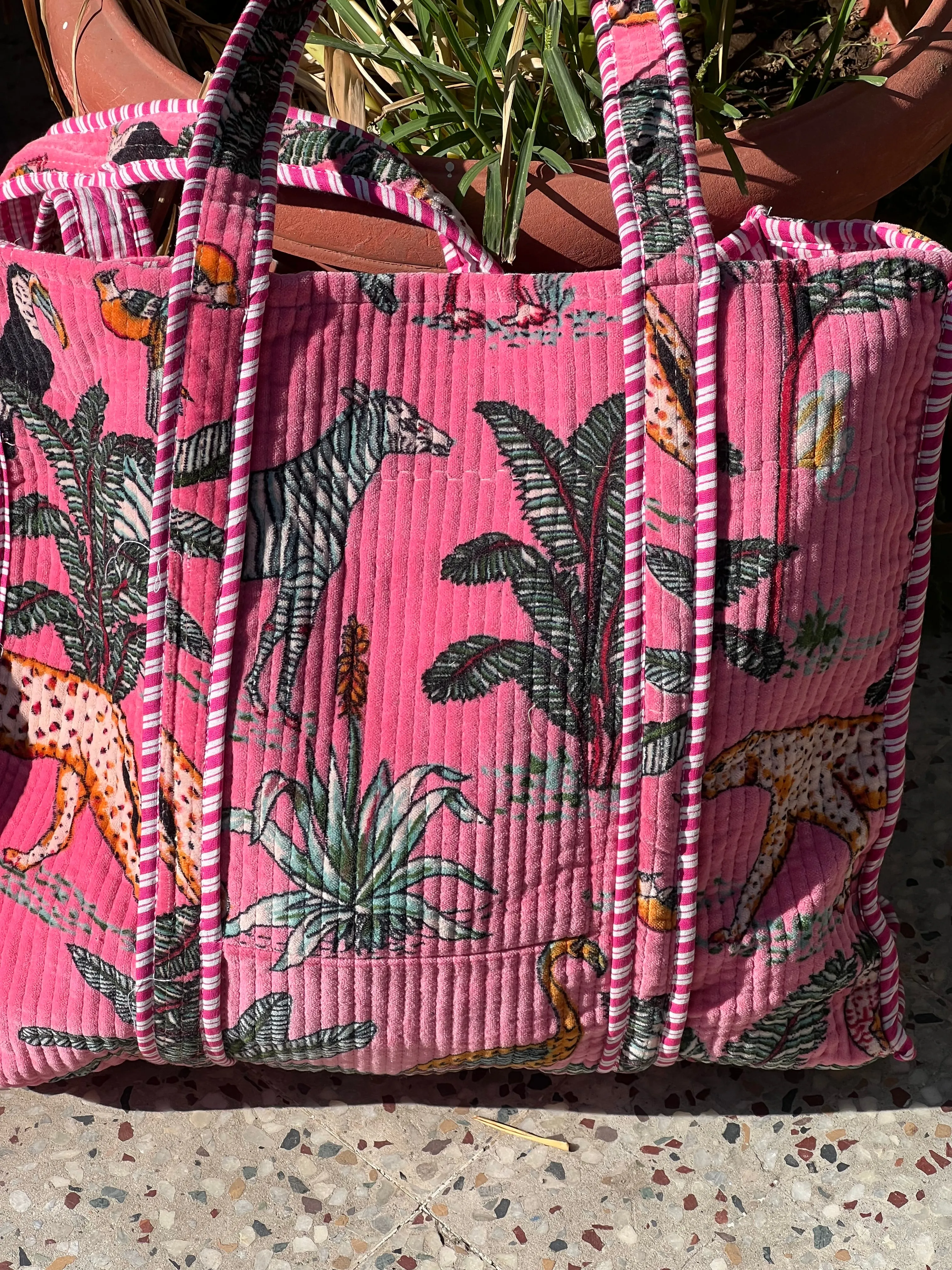 Velvet pink jungle big size Tote bag