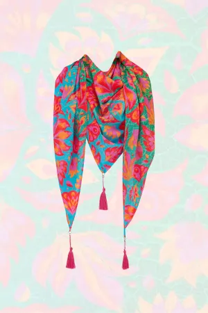 Vendala Triangle Scarf