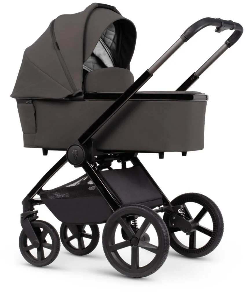 Venicci Upline Special Edition Pram 3 in 1   Base - The Complete Travel System Bundle