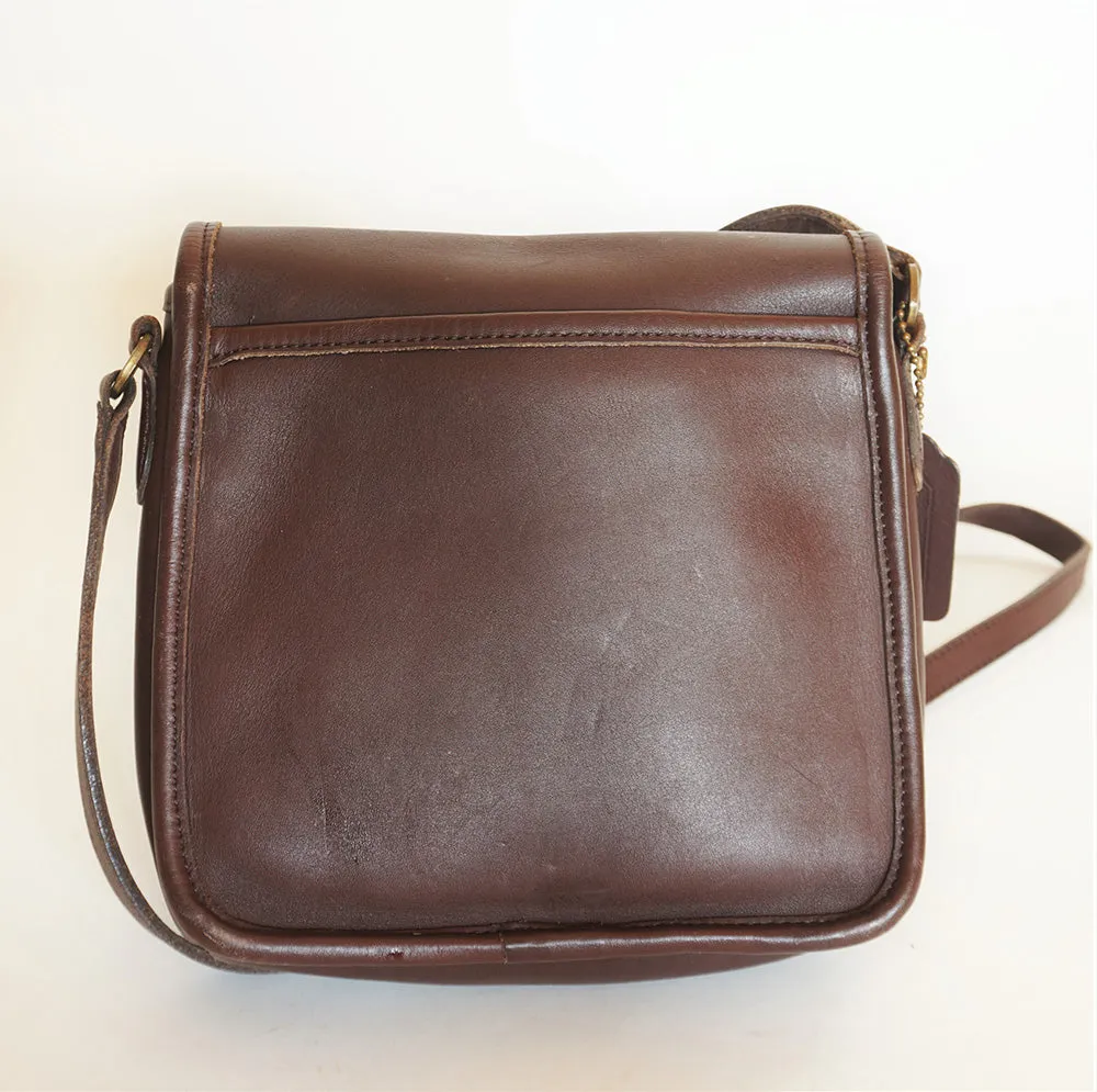 Vintage COACH Cross Body Classic Saddle Bag Purse