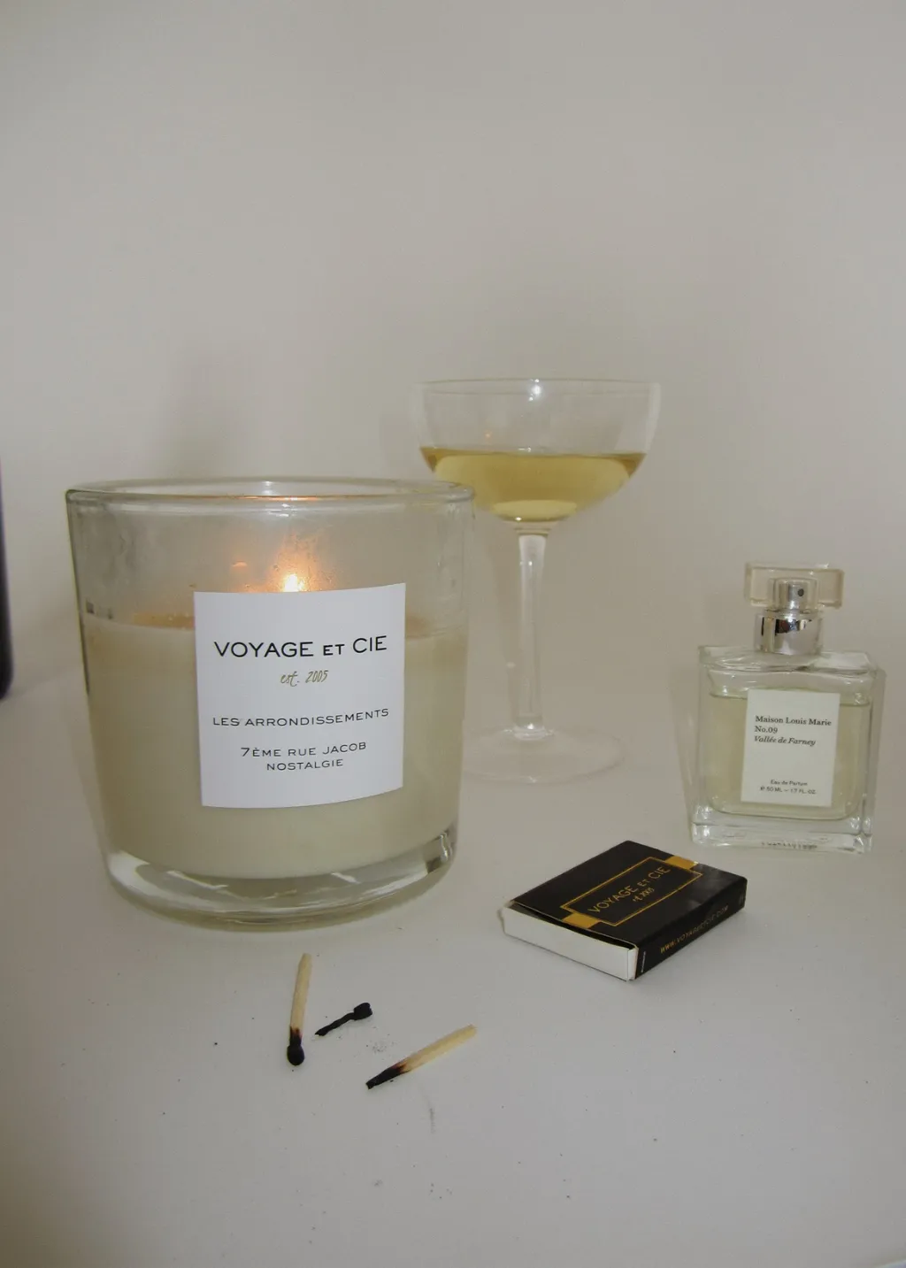 Voyage Et Cie 5ème Quartier Latin "Santal Épicer" Candle (14 oz.)
