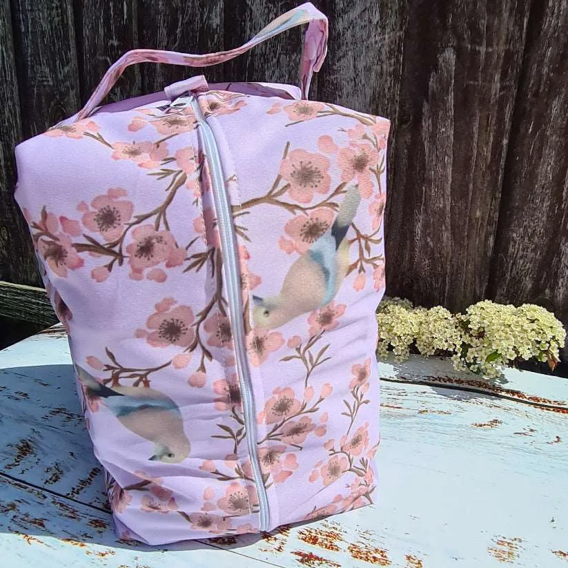 Waterproof Pod Wet Bags – Perfect for Swimming Lessons, Messy Clothes, and Reusable Nappies!