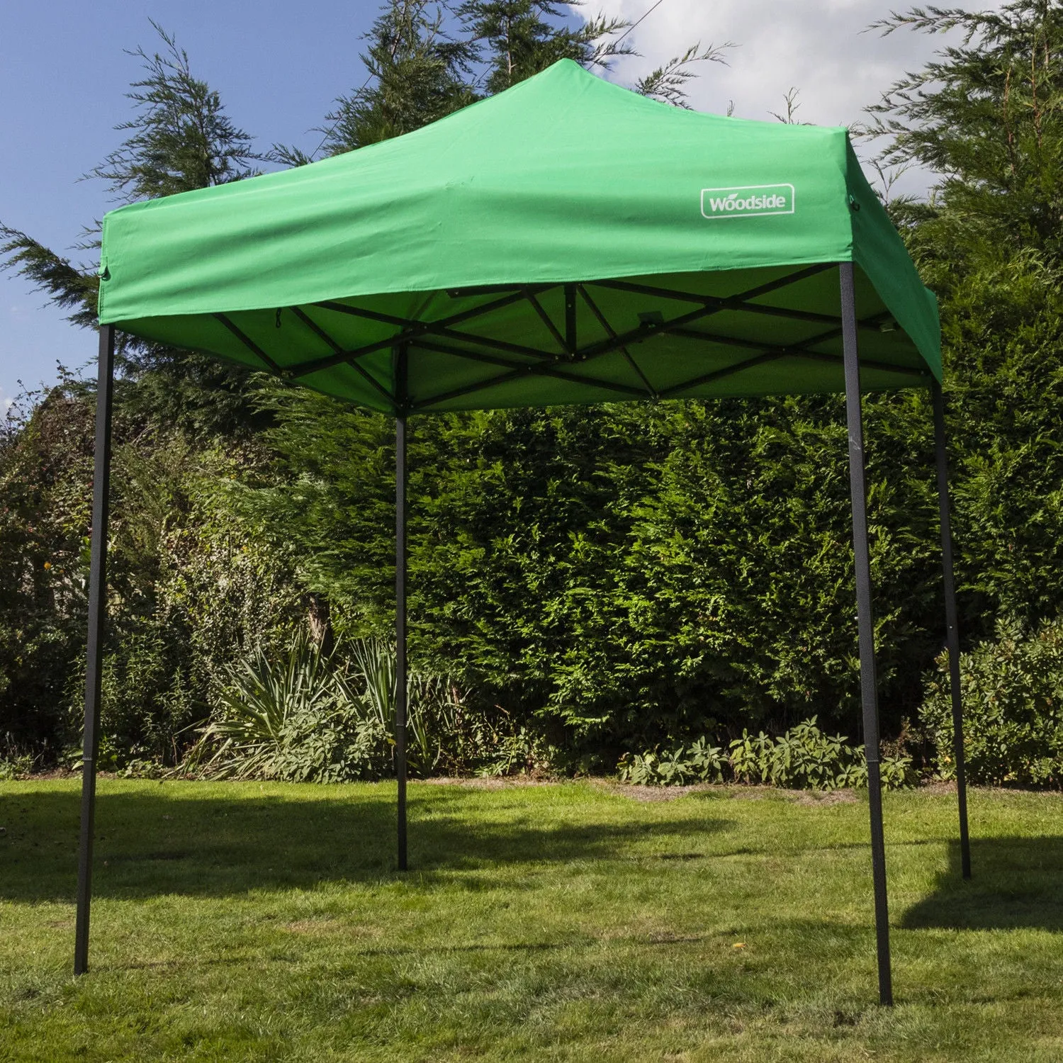Woodside 2x2m Fully Waterproof, Heavy Duty Pop Up Gazebo   Carry Bag & Sand Bags
